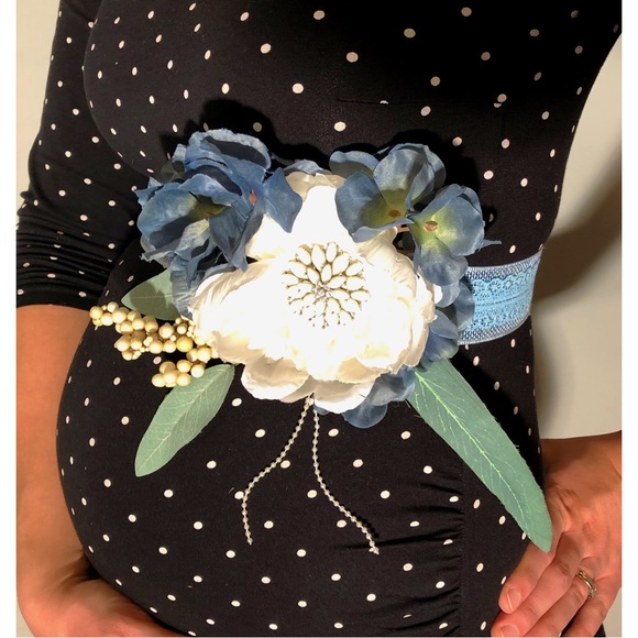 Belly Corsage - Blue/White - Blue Burlap Ribbon - Picture 11 of 12